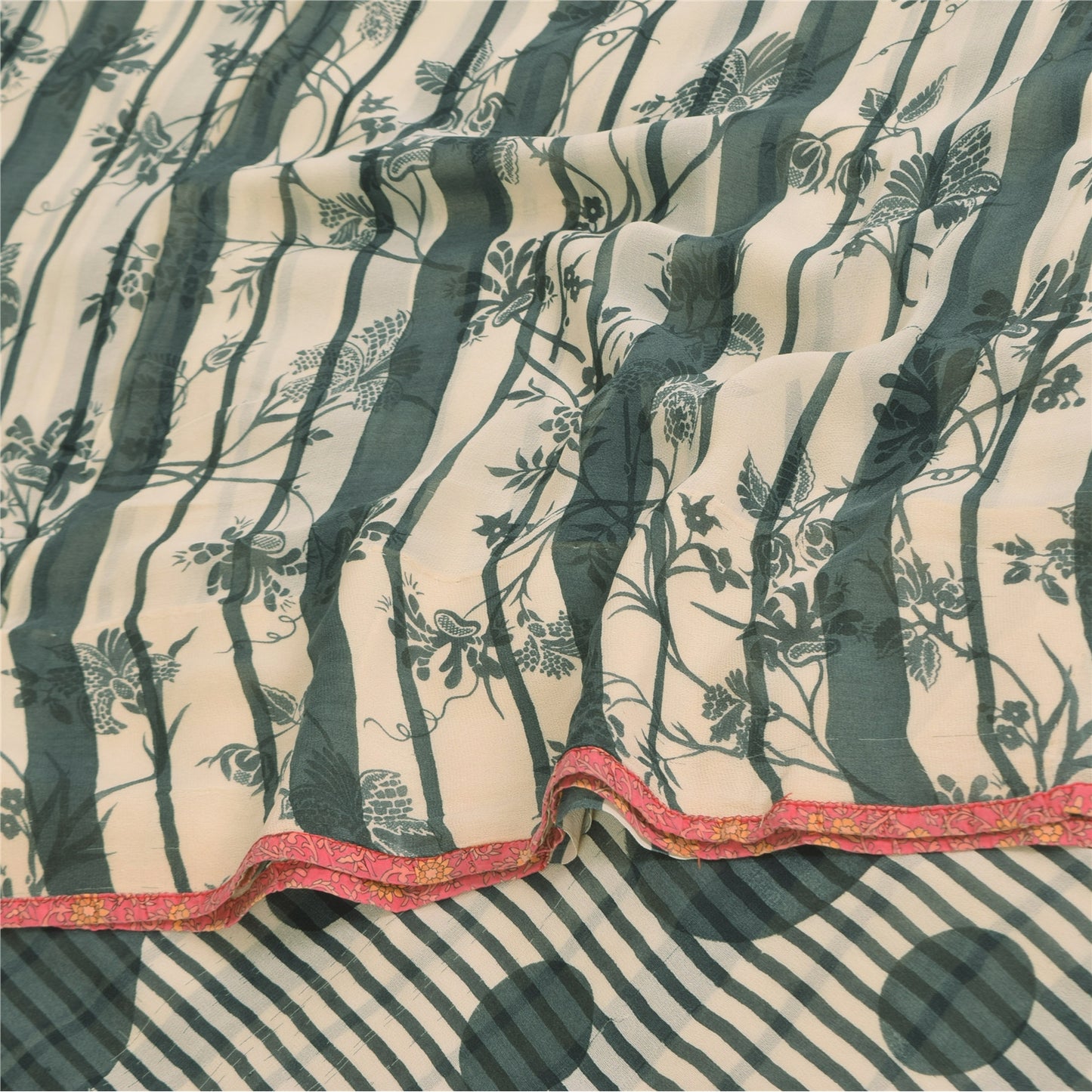 Sanskriti Vintage Sari 100% Pure Georgette Silk Sarees Ivory/Green Printed 6+Yd Craft Fabric Home Decor, Women Floral Outfit, Silk Scrap