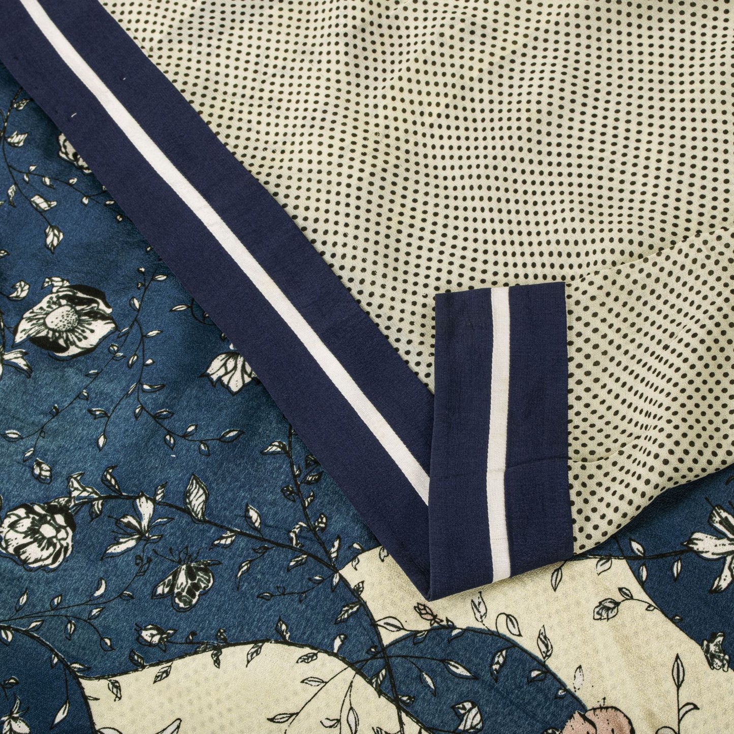Sanskriti Vintage Saree White-Blue Pure Crepe Silk Abstract Print Fabric 6YDSari