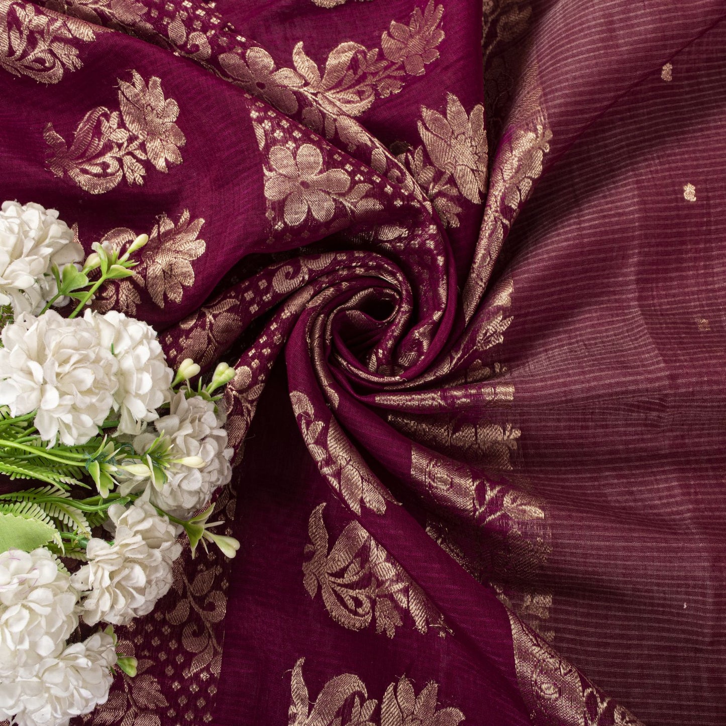 Sanskriti Vintage Saree Maroon Pure Cotton Silk Maheshwari Zari WovenFabric Sari