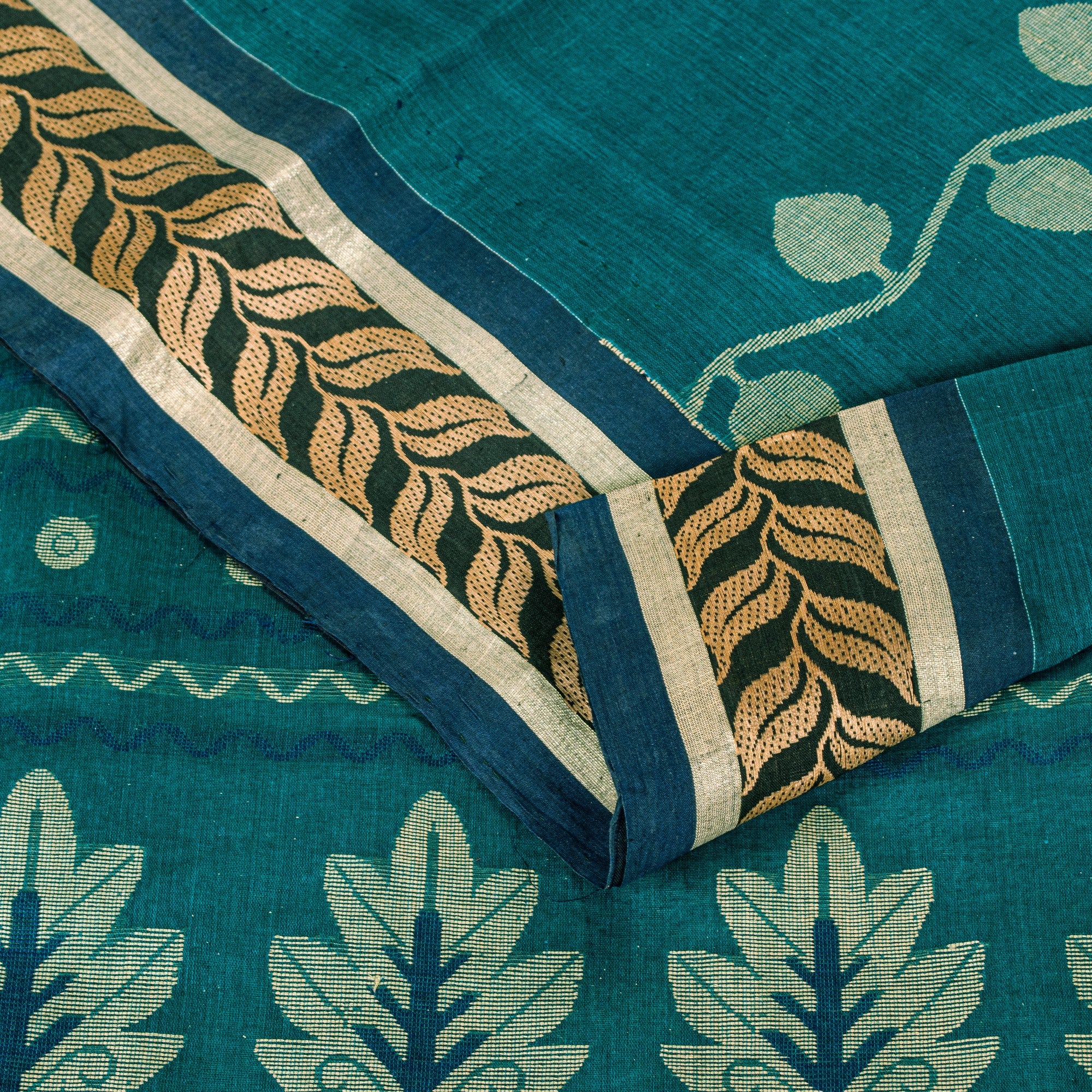 Sanskriti Vintage Green Pure Cotton Saree Hand Woven Tant Bengali 5.5+YD Fabric