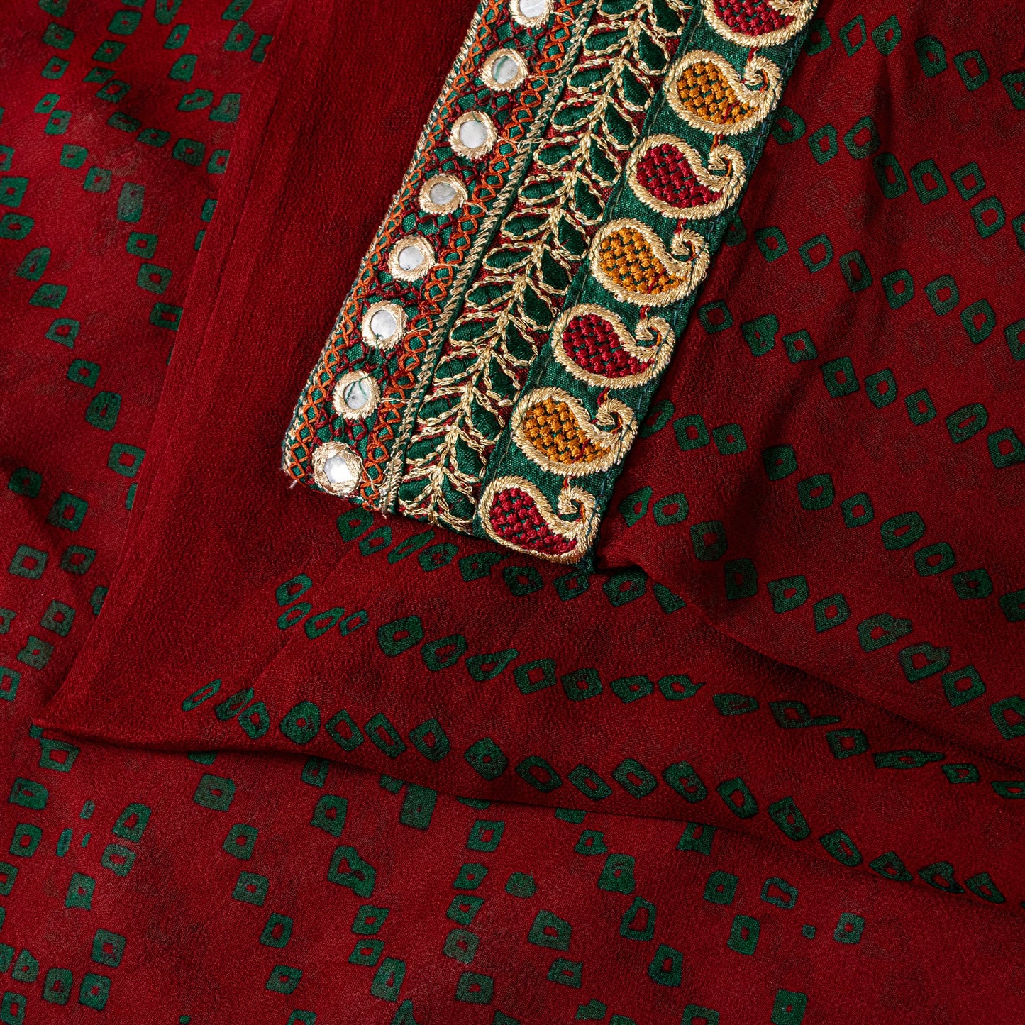 Sanskriti Vintage Pure Georgette Dark Red Saree Bandhani Embroidered Gujrat 6YD