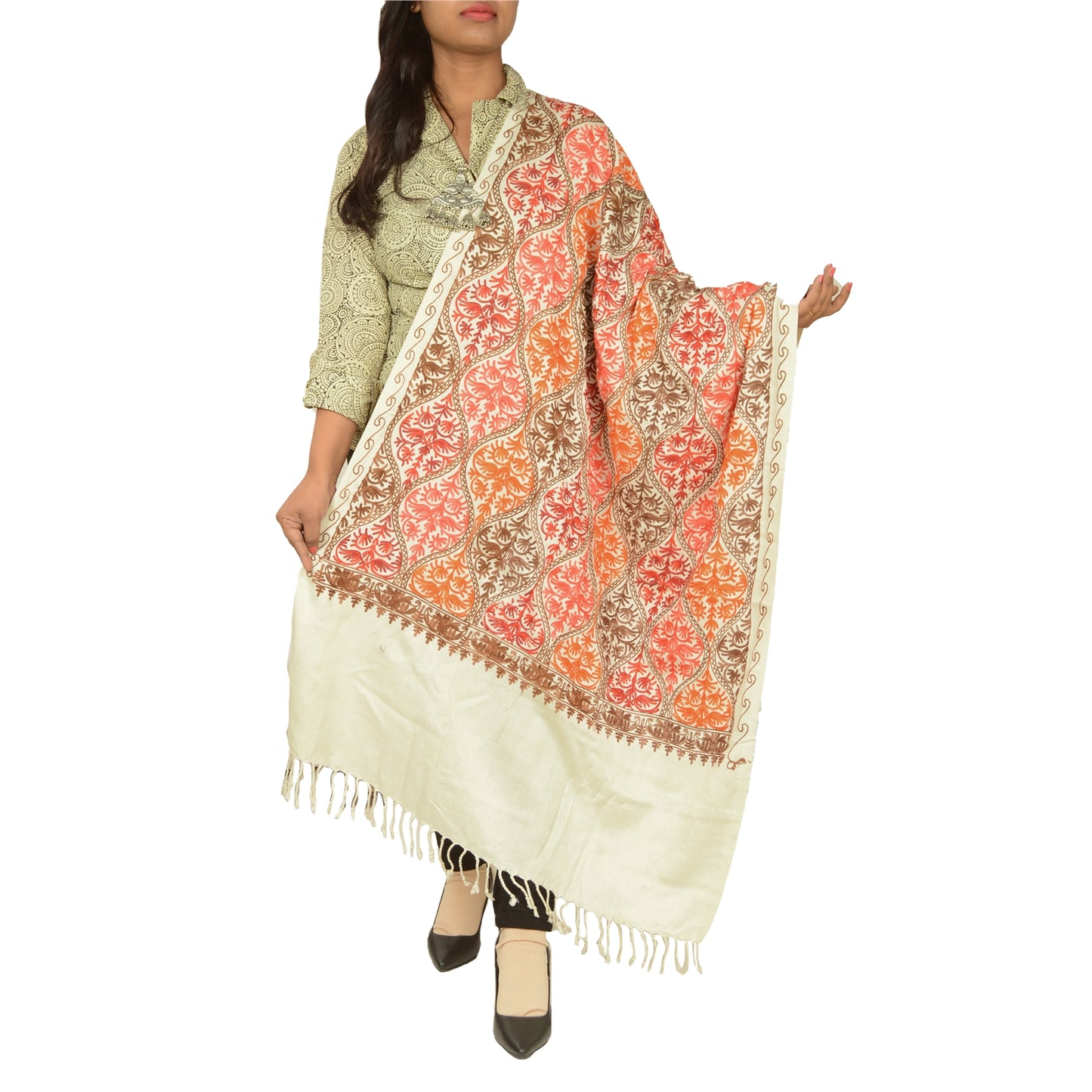 Sanskriti Vintage Ivory Pure Wool Shawl Handmade Ari Long Throw Floral Stole