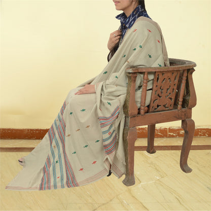 Sanskriti Vintage Long Shawl Pure Woollen Ivory Hand-Woven Scarf Throw Stole