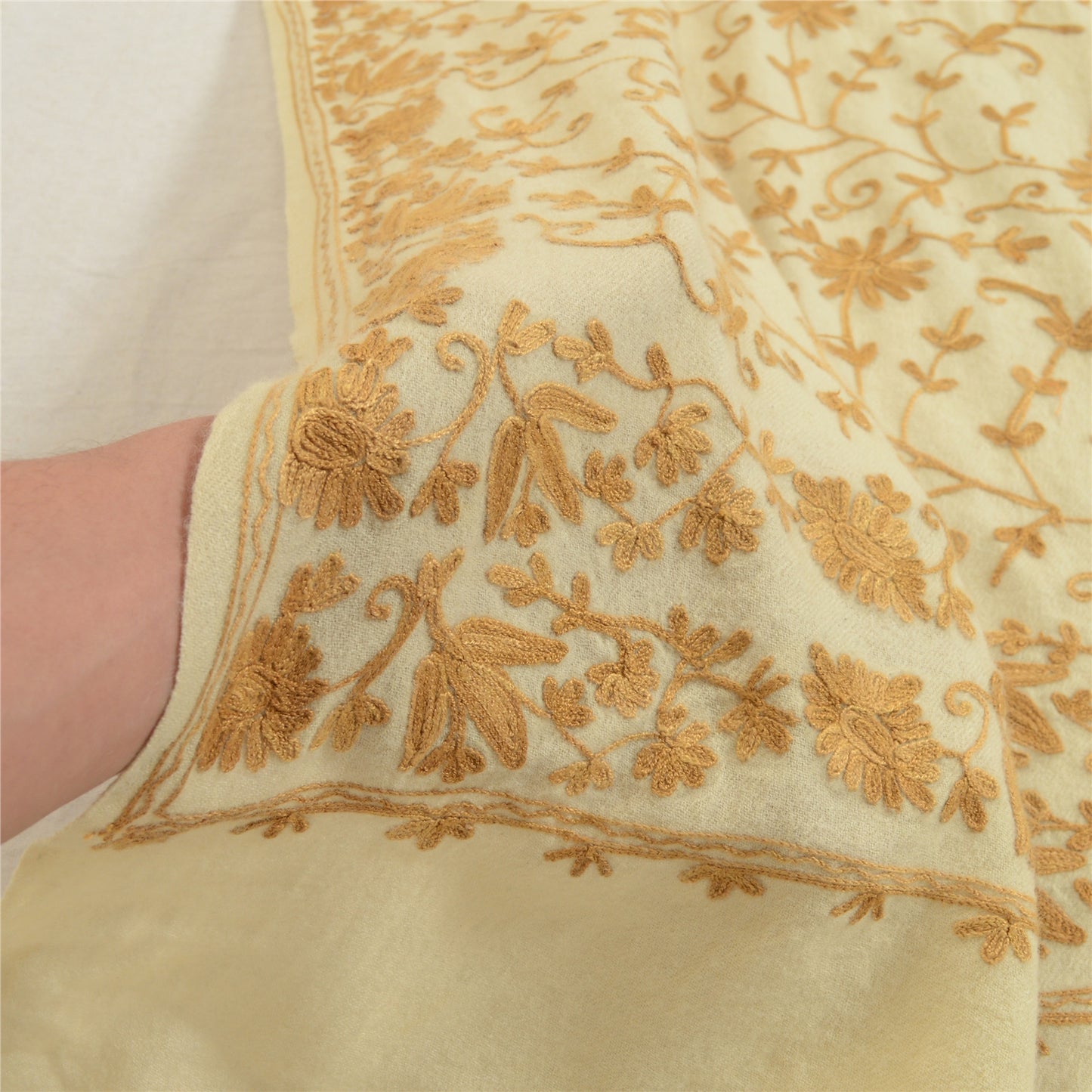 Sanskriti Vintage Long Ivory Pure Woollen Shawl Handmade Ari Work Scarf Stole
