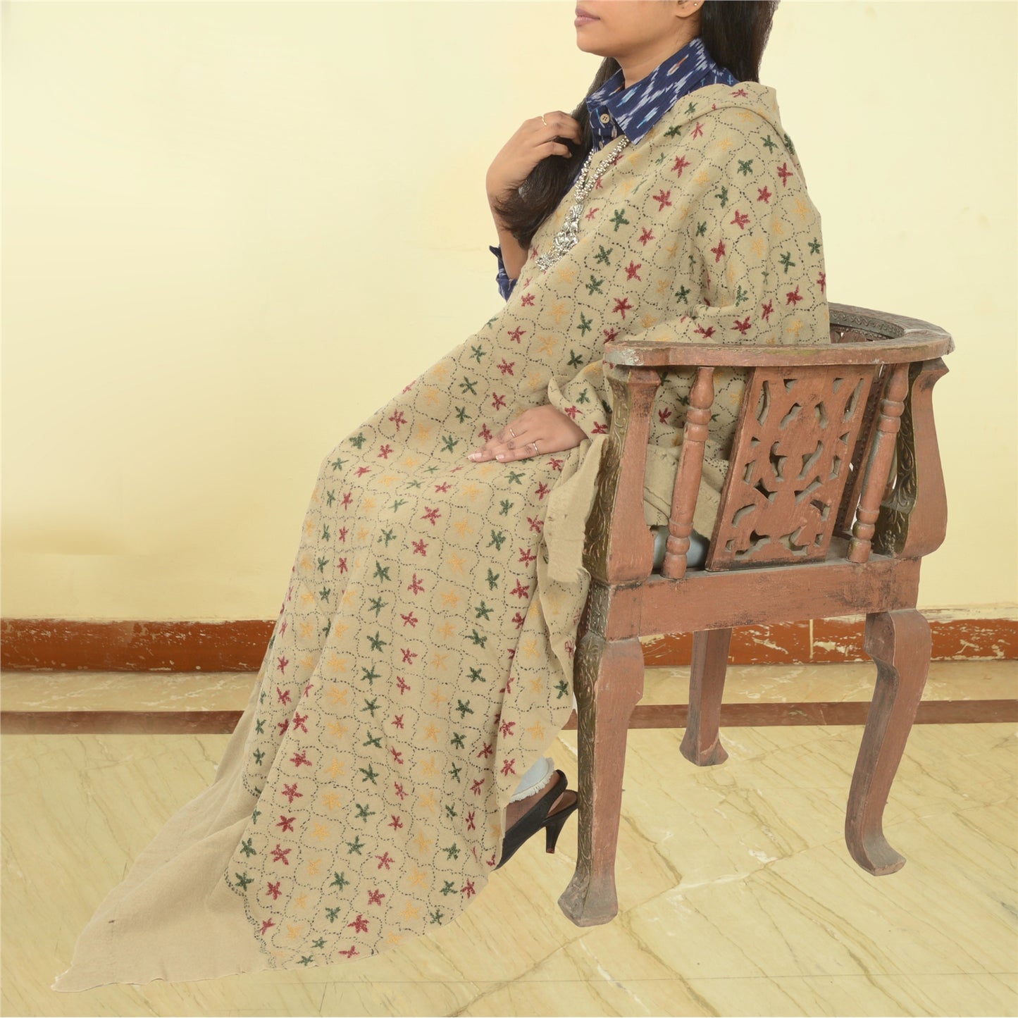 Sanskriti Vintage Ivory Pure Woolen Shawl Handmade Kantha Long Throw Stole