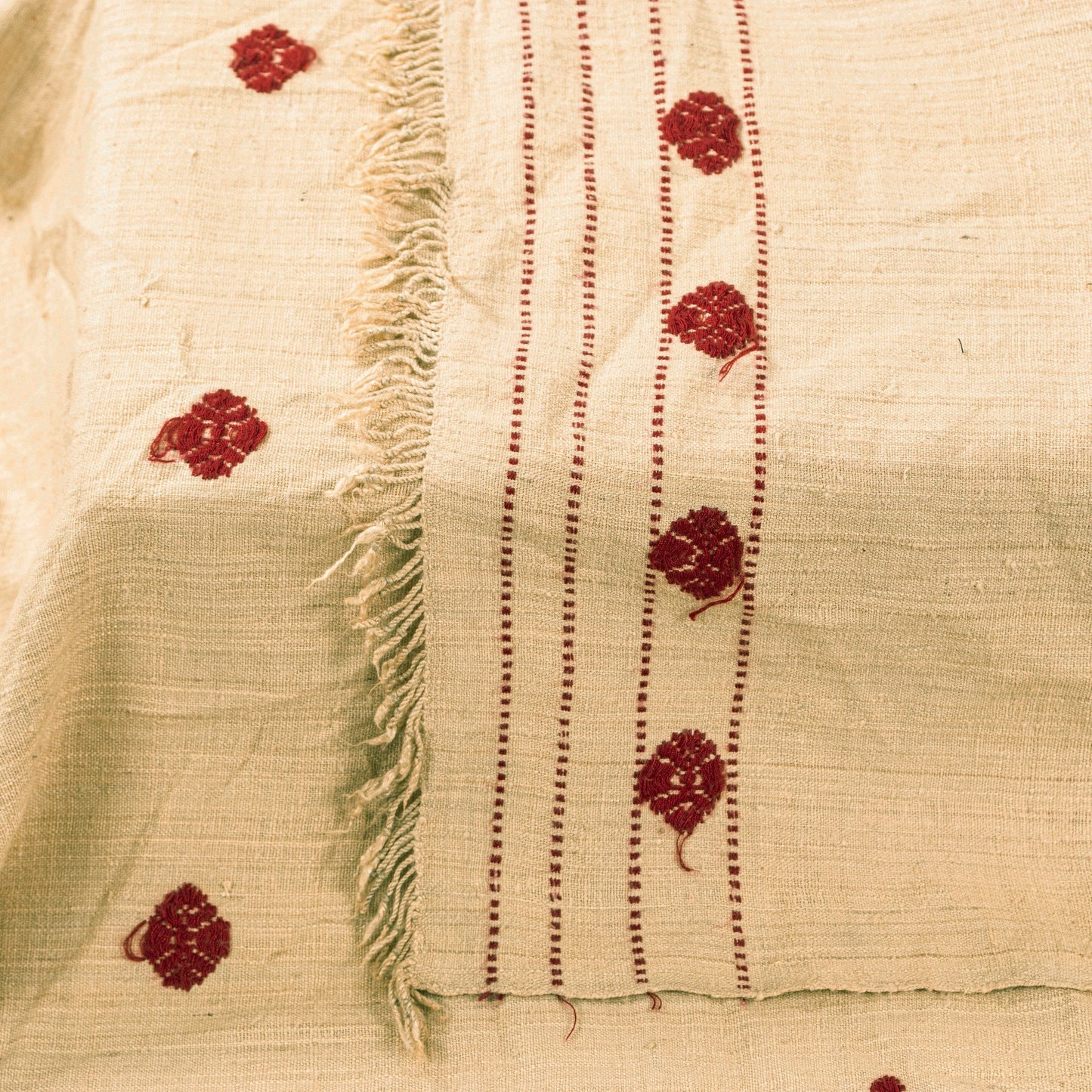 Sanskriti Vintage Long Cream Pure Handloom Shawl Hand Embroidered Scarf Stole