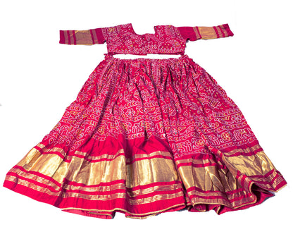 Sanskriti Vintage Pink Pure Cotton Skirt Choli Dupatta Set Bandhani Hand Painted