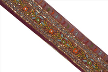 Load image into Gallery viewer, Antique Vintage Saree Border Hand Beaded Indian Craft Trims Lace 3.2&quot;W +1 Yard

