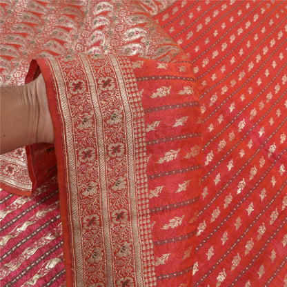 Sanskriti Vintage Heavy Sarees Pure Satin Silke Red Banarasi Tanchoi Sari Bæredygtigt stof