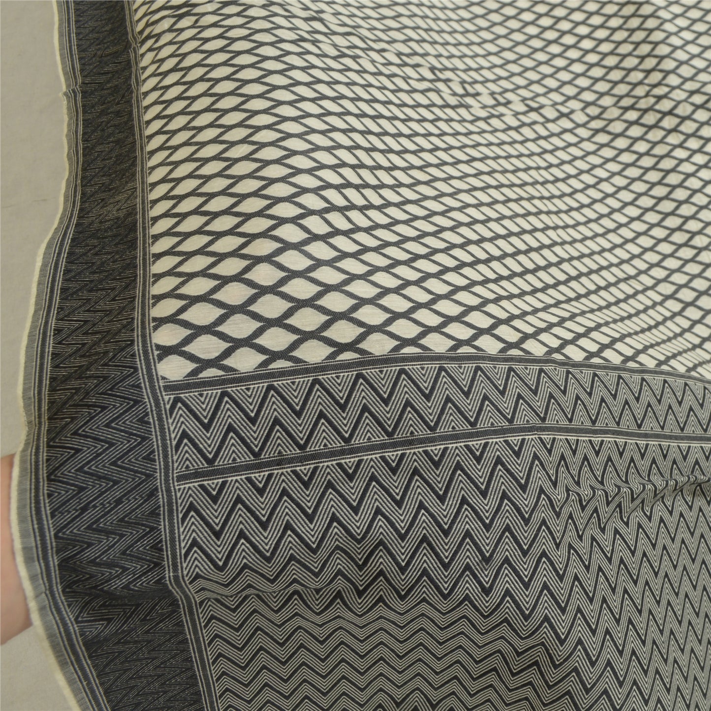 Sanskriti Vintage Long Dupatta Stole Pure Cotton Ivory Hijab Woven Scarves