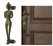 Load image into Gallery viewer, Antique Vintage Look Door Handle Sculpture Handcrafted Solid Brass Pulls
