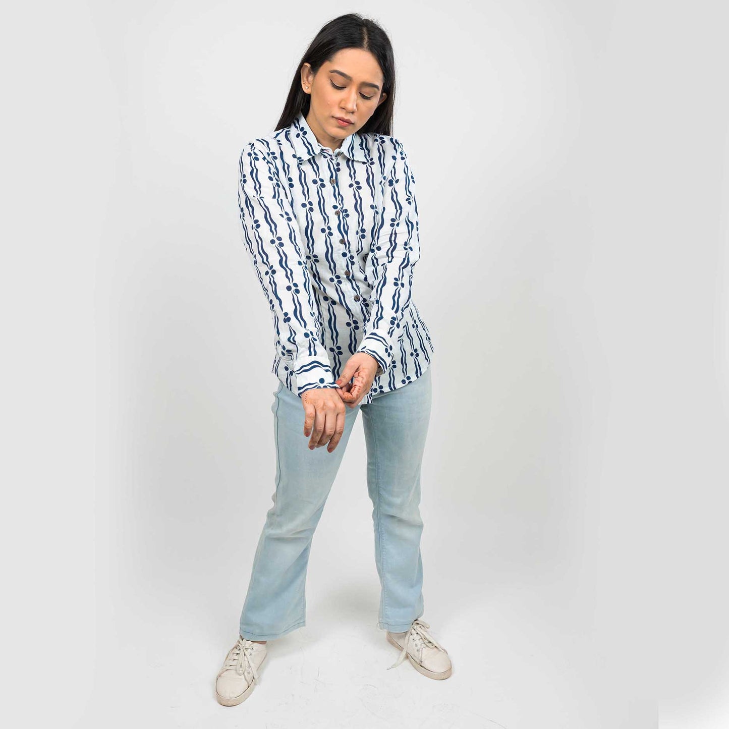 Sanskriti Vintage 100% Pure Cotton Casual Hand Block Printed Blue & White Full Sleeve Shirt