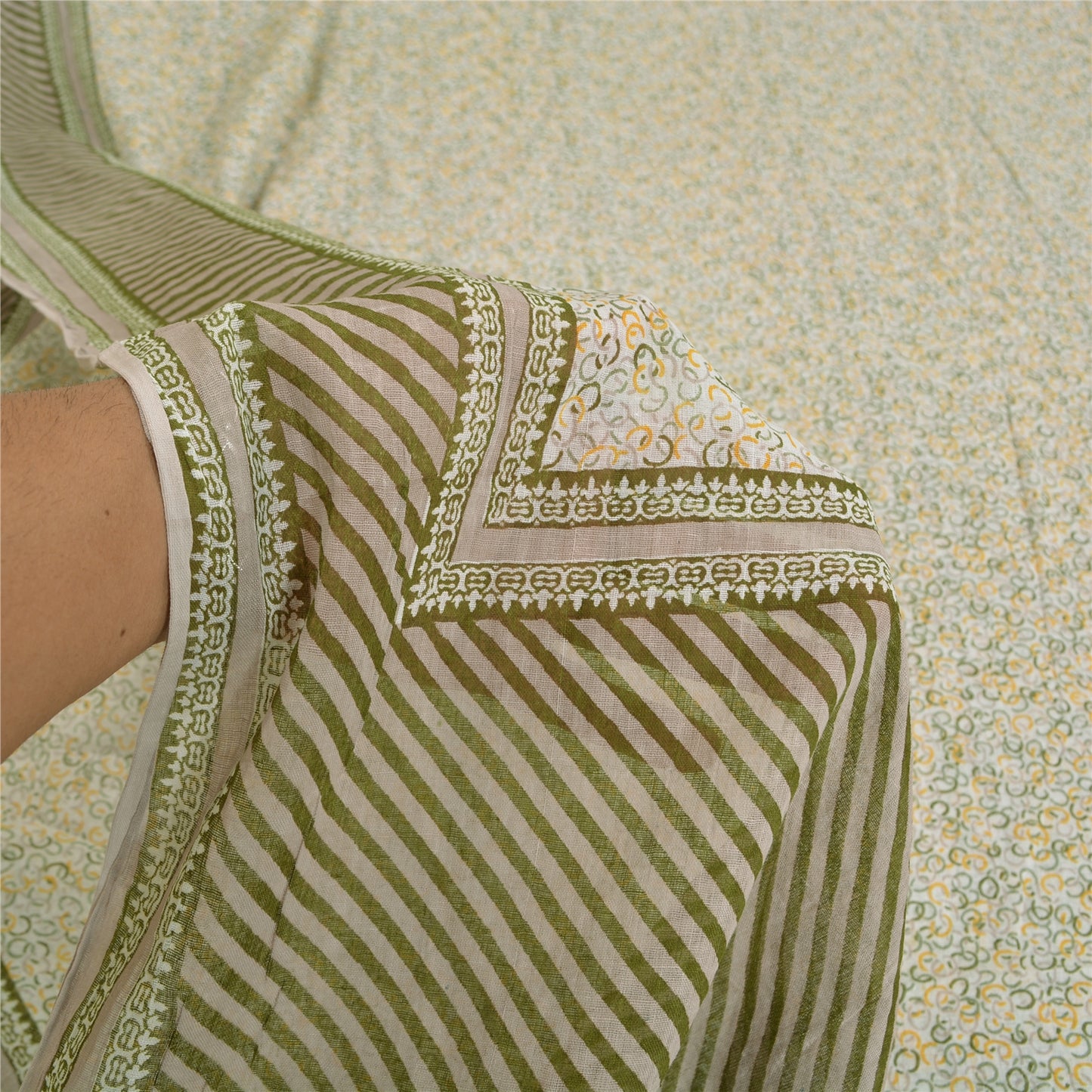 Sanskriti Vintage Ivory/Green Sarees 100% Pure Cotton Printed Sari Craft Sustainable Fabric