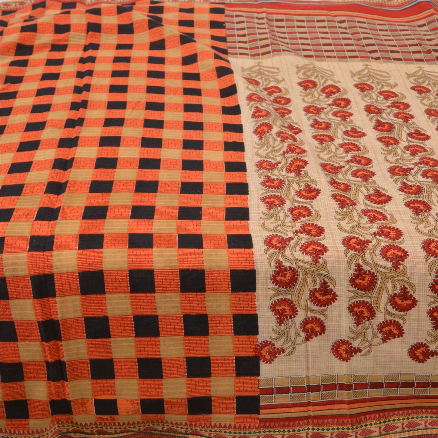 Sanskriti Vintage Sarees Cream/Red Pure Cotton Printed Sari Floral Craft Sustainable Fabric