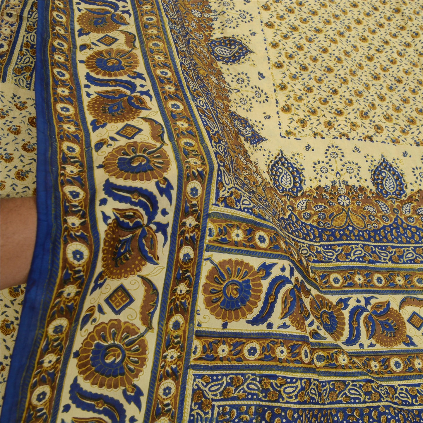 Sanskriti Vintage Sarees Quilting Felting Craft Sustainable Fabric Pure Silk Print 5YD Sari