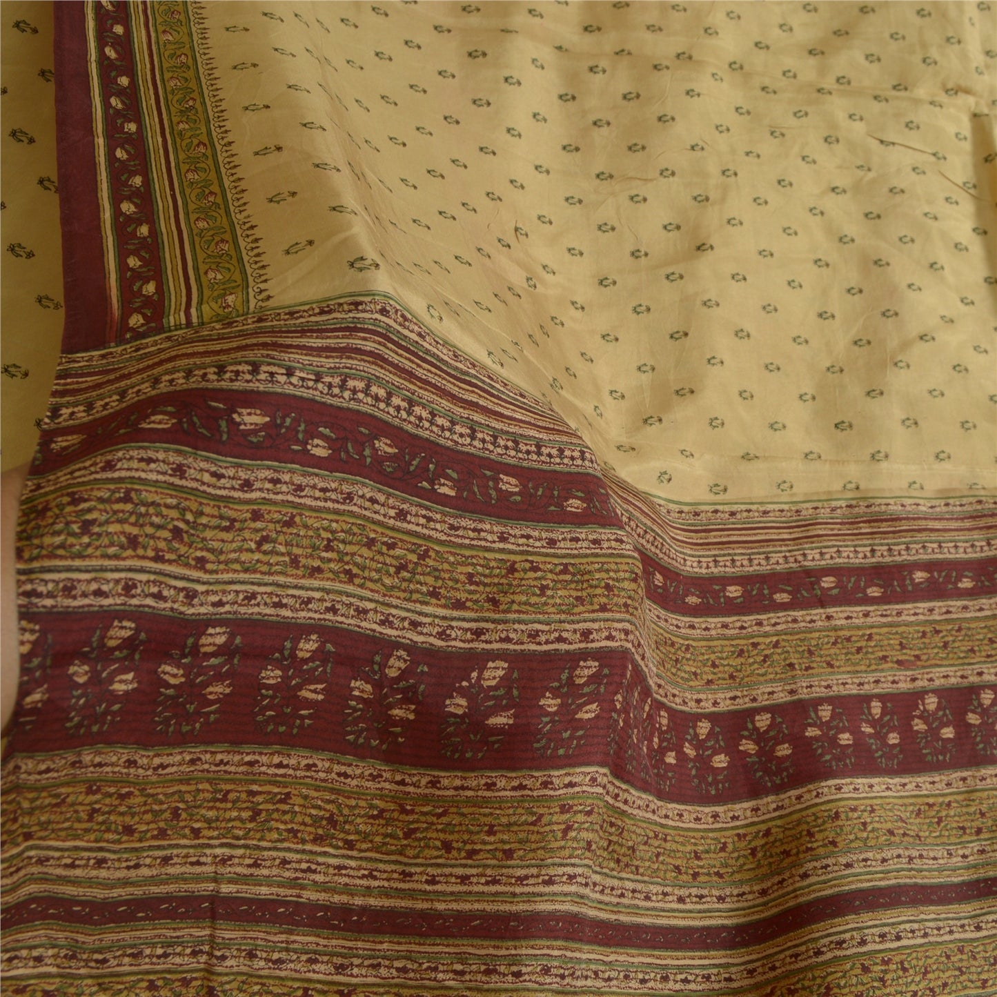 Sanskriti Vintage Sarees Cream/Dark Red Pure Silk Printed Sari Soft Craft Sustainable Fabric