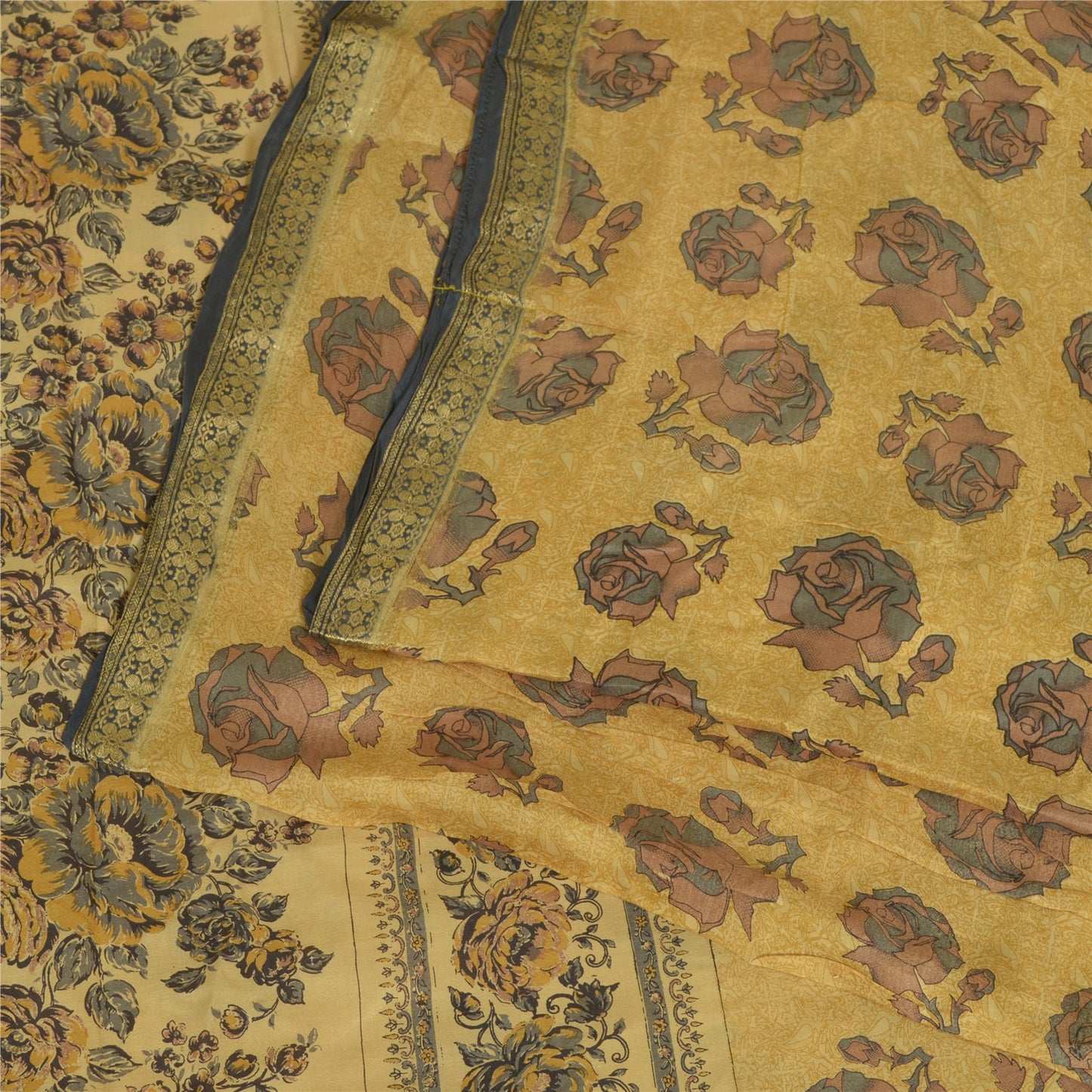 Sanskriti Vintage Sarees Quilting Felting Craft Sustainable Fabric Pure Silk Printed Sari