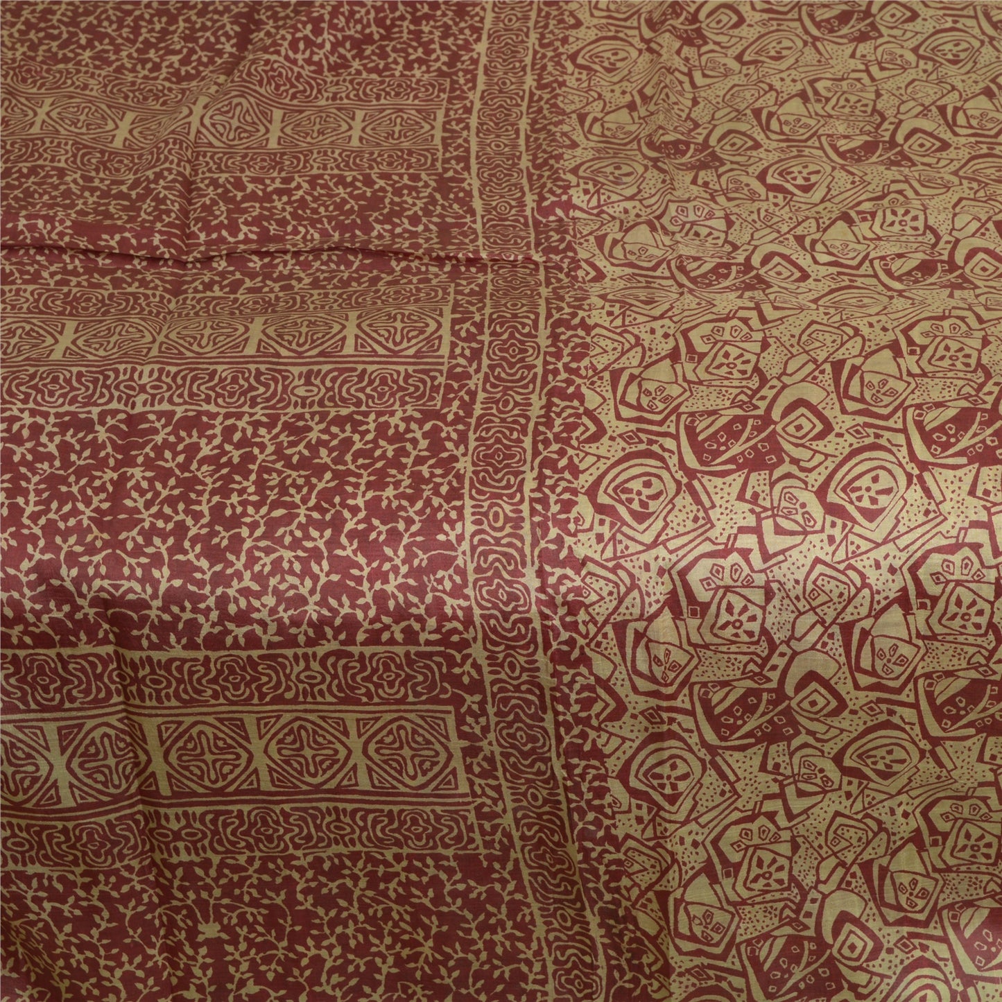 Sanskriti Vintage Sarees From India Cream/Red Pure Silk Print Sari Craft Sustainable Fabric