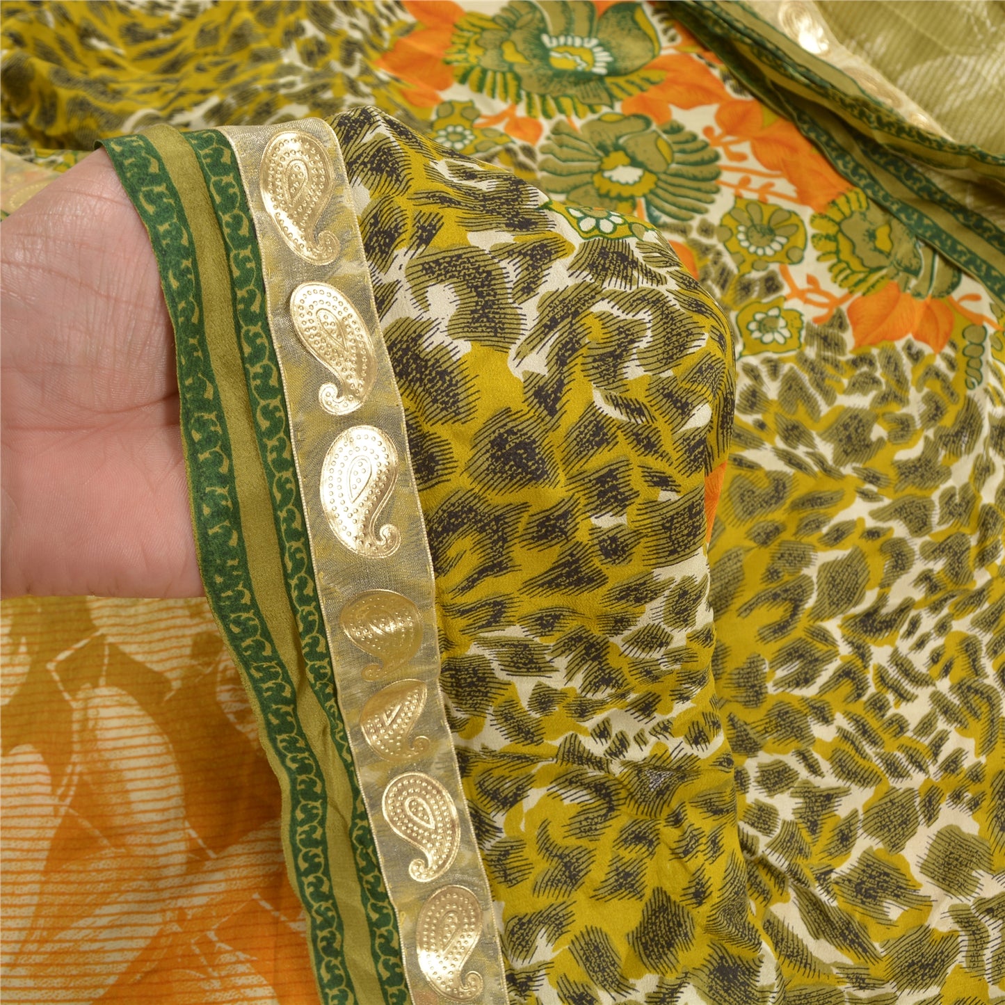 Sanskriti Vintage Green Sarees Pure Crepe Silk Printed Sari Craft Sustainable Fabric