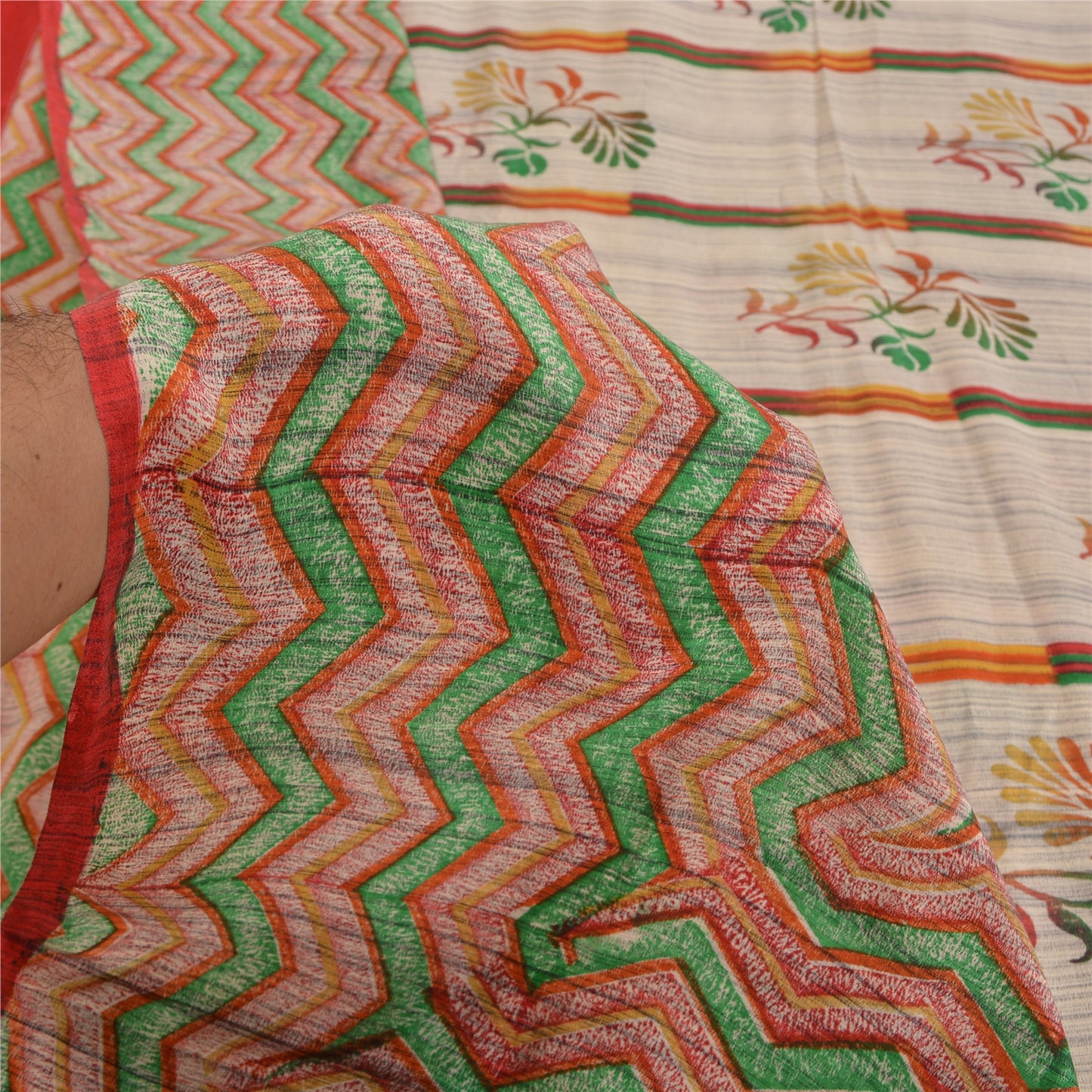 Sanskriti Vintage Sarees Ivory 100% Pure Crepe Silk Printed Sari Craft Sustainable Fabric