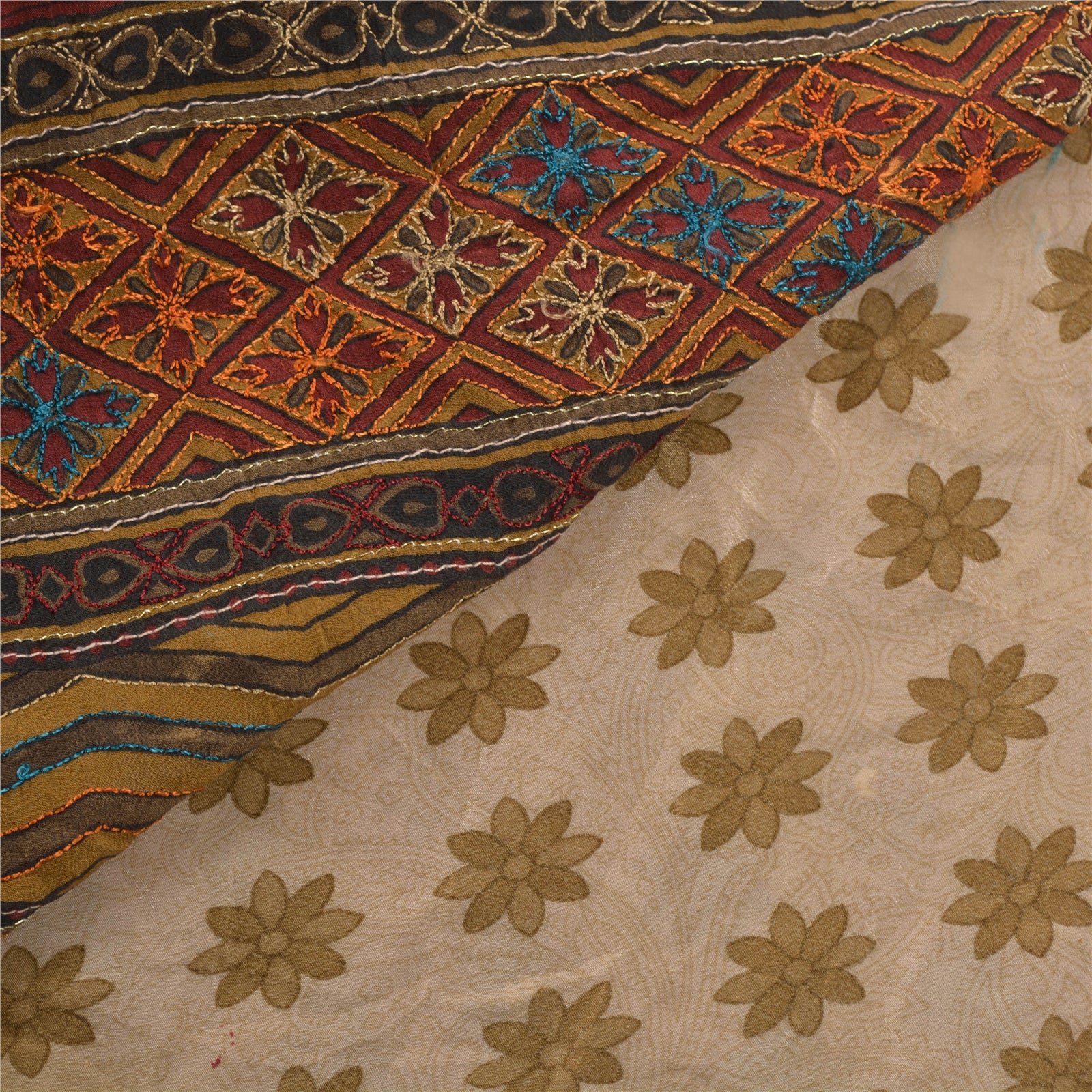 Сари Sanskriti Vintage Cream Saree из 100% чистого крепированного шелка, расшитого вручную бисером, из экологически чистой ткани