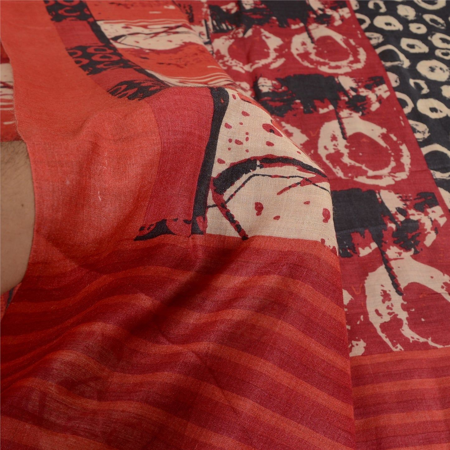 Sanskriti Vintage Red/Black Indian Sarees Pure Silk Hand-Woven Sari Craft Sustainable Fabric