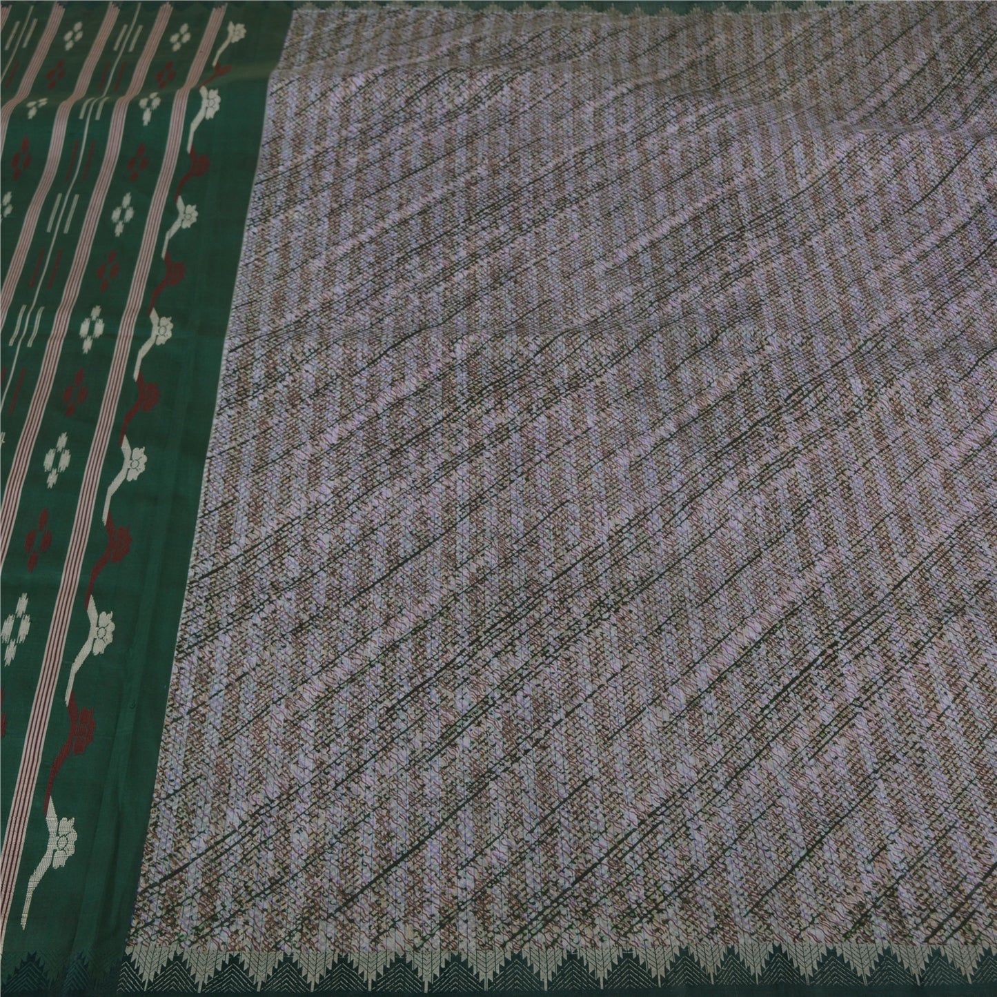 Sanskriti Vintage Green Sarees Pure Silk Hand-Woven Tant Premium Sari Sustainable Fabric
