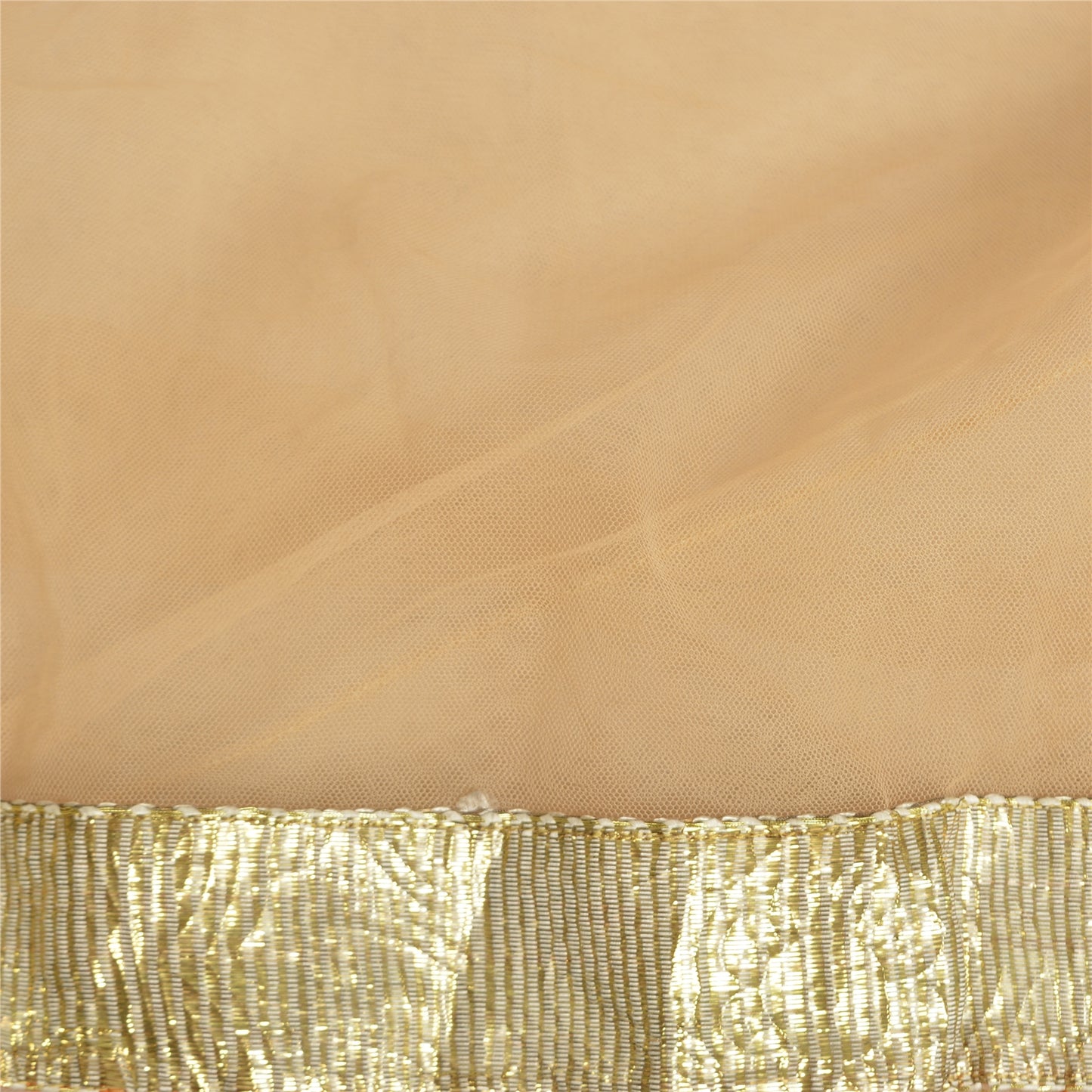 Санскритские винтажные персиковые сари из сетчатой ​​ткани Gota Work Premium Sari Craft Sustainable Fabric