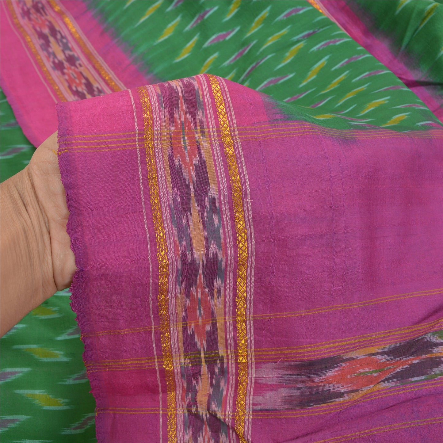Sanskriti Vintage Pochampally Sarees Green Hand Woven Ikat Pure Silk Sari Sustainable Fabric