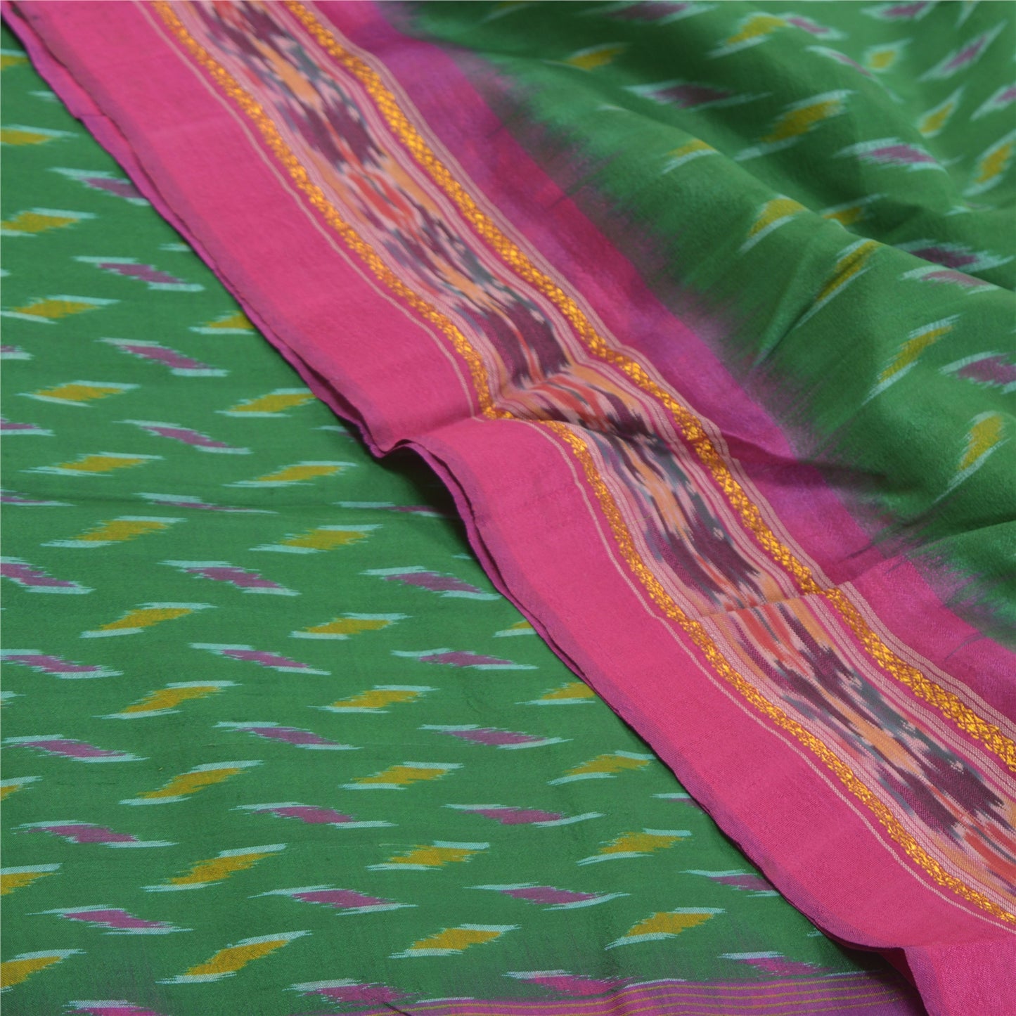 Sanskriti Vintage Pochampally Sarees Green Hand Woven Ikat Pure Silk Sari Sustainable Fabric